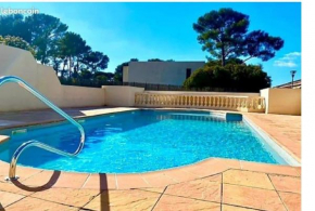 Charmant duplex à 200 m de la plage avec piscine